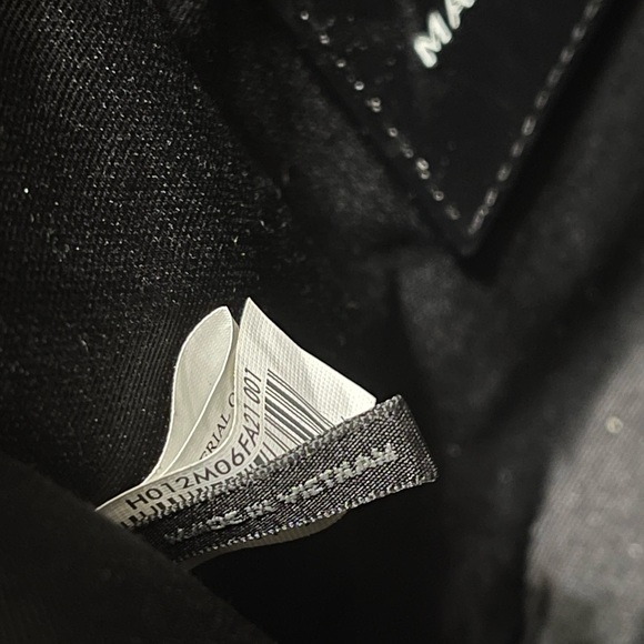 ❌❌SOLD❌❌MARC JACOBS TEDDY BAG - Picture 4 of 9